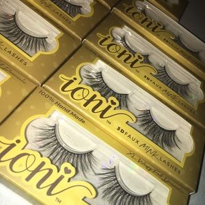 IONI Lashes BNIB